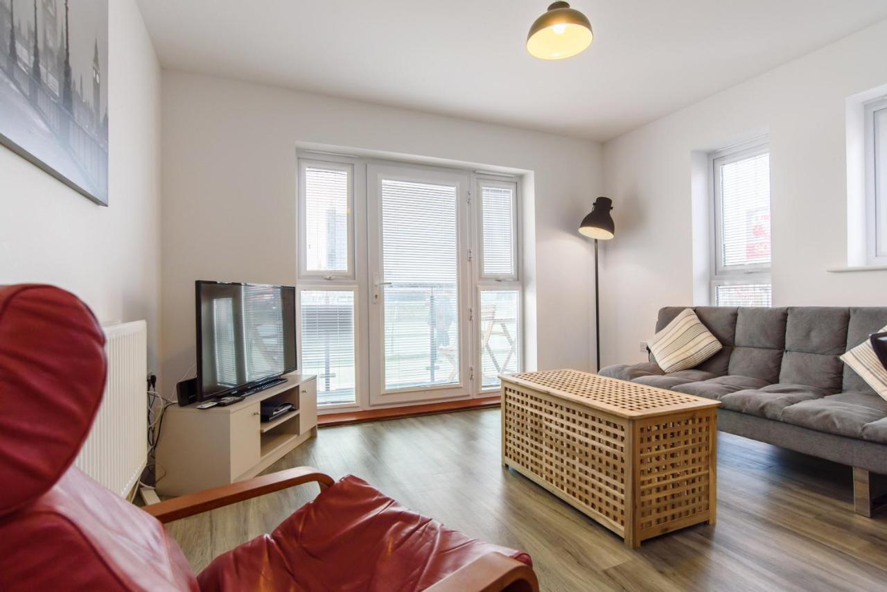 Raphael Retreat Apartamento Newport  Exterior foto