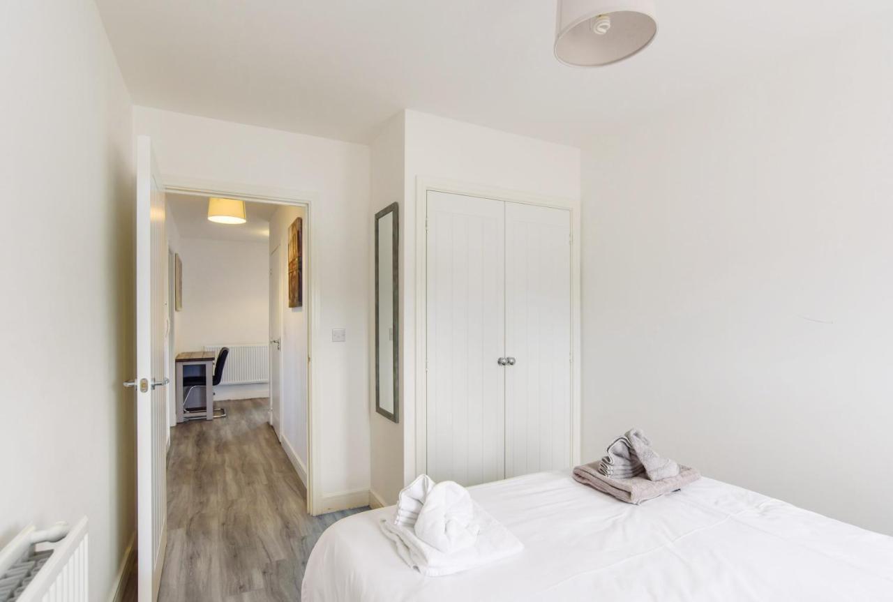 Raphael Retreat Apartamento Newport  Exterior foto
